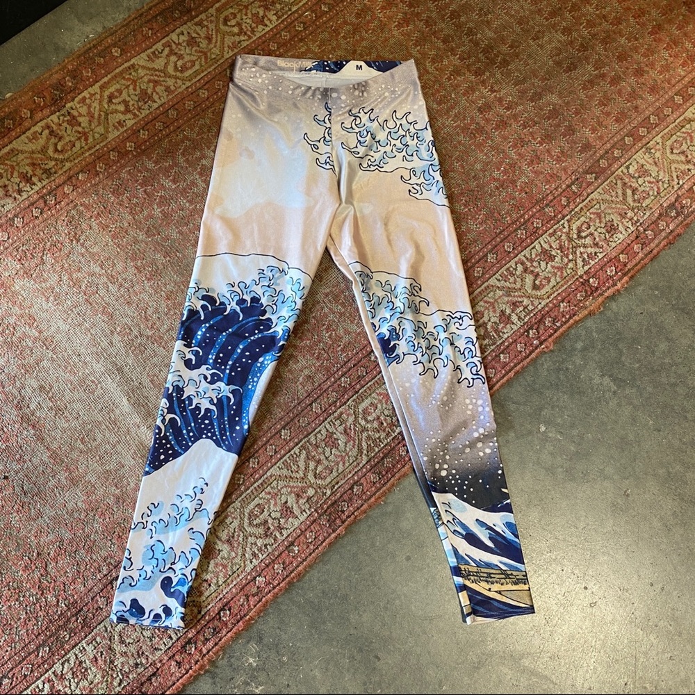 BlackMilk Wave Legging